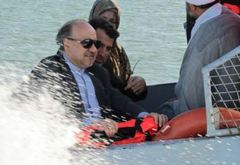 گزارش تصویری/ بازدید معاون رئیس جمهور از جزیره آشوراده